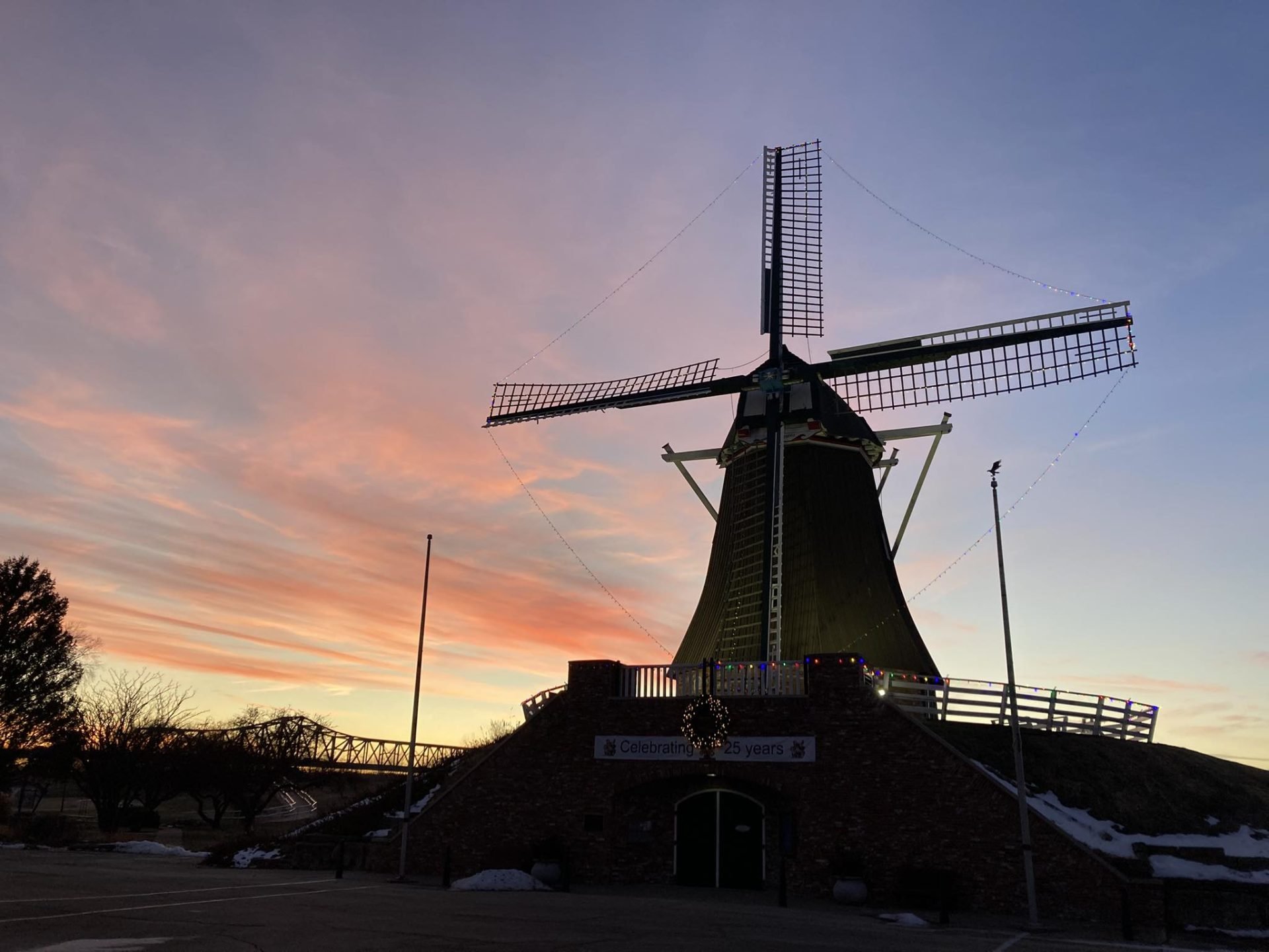 The windmill in downtown Fulton; photo courtesy of Windmill Cultural Center & de Immigrant Windmill.