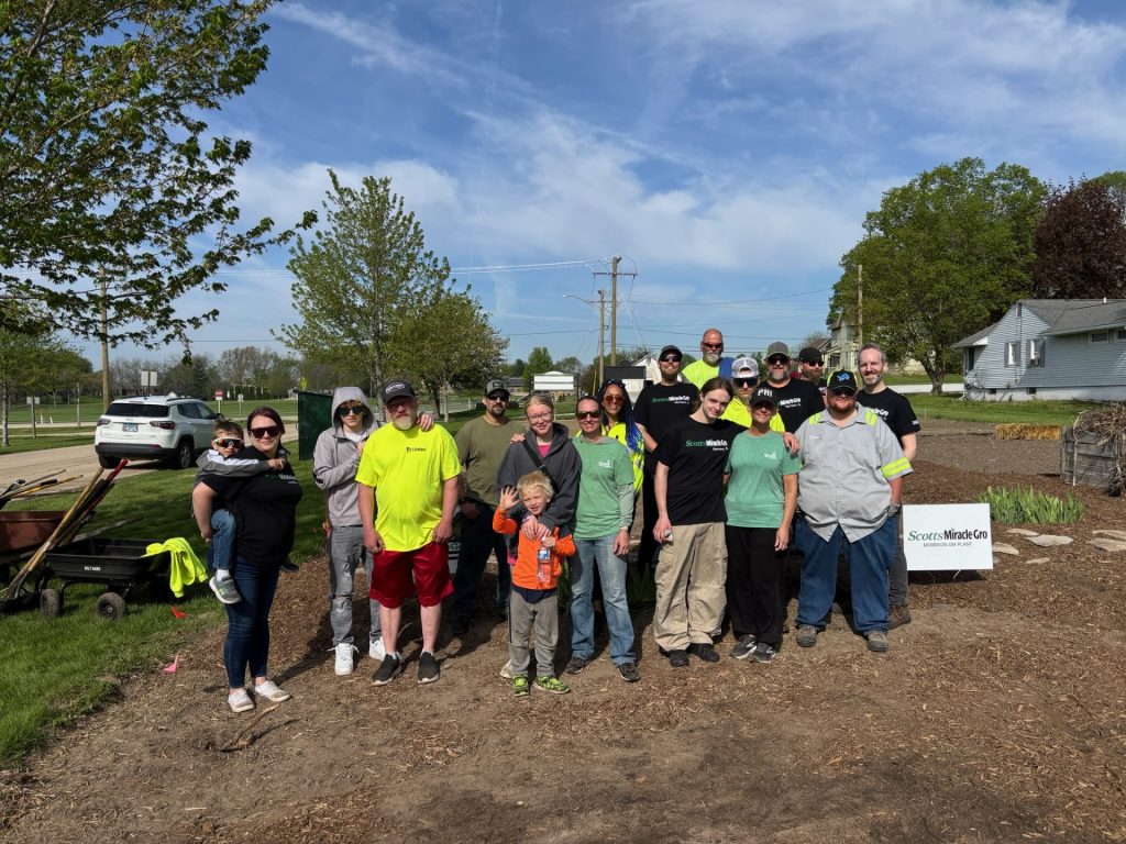 Scotts Miracle-Gro crew on Sunday, April 26th.